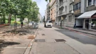 Uklonjeni parkirani automobil i postavljeni toaleti u Kosovskoj ulici radi održavanja skupa "Srbija nade" 