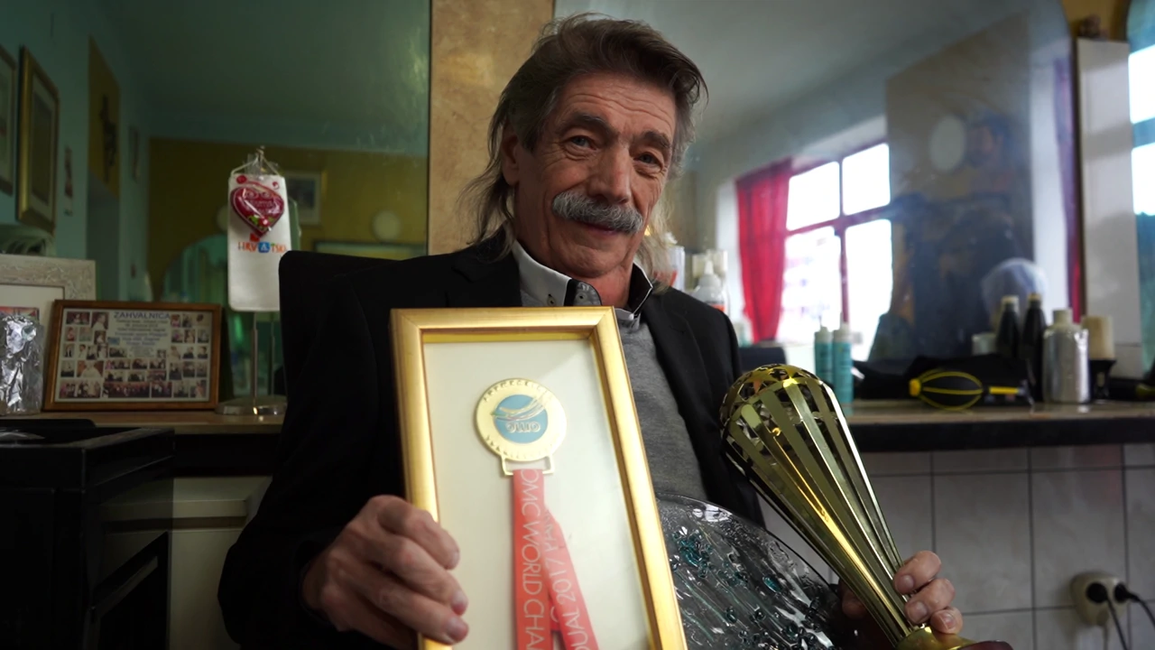 Poznati zagrebački frizer Dragutin Sastić s nagradama , Foto: Tomislav Dmejhal/Odjel Web i multimedija