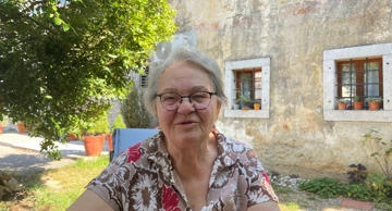 Dora Šarčević poveda o uspomenama na selo Cari pul Kastva