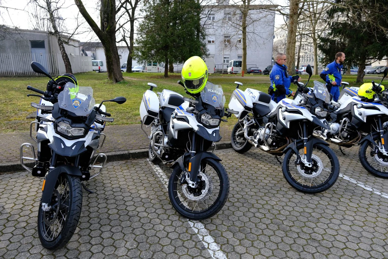 Novi službeni policijski motocikli