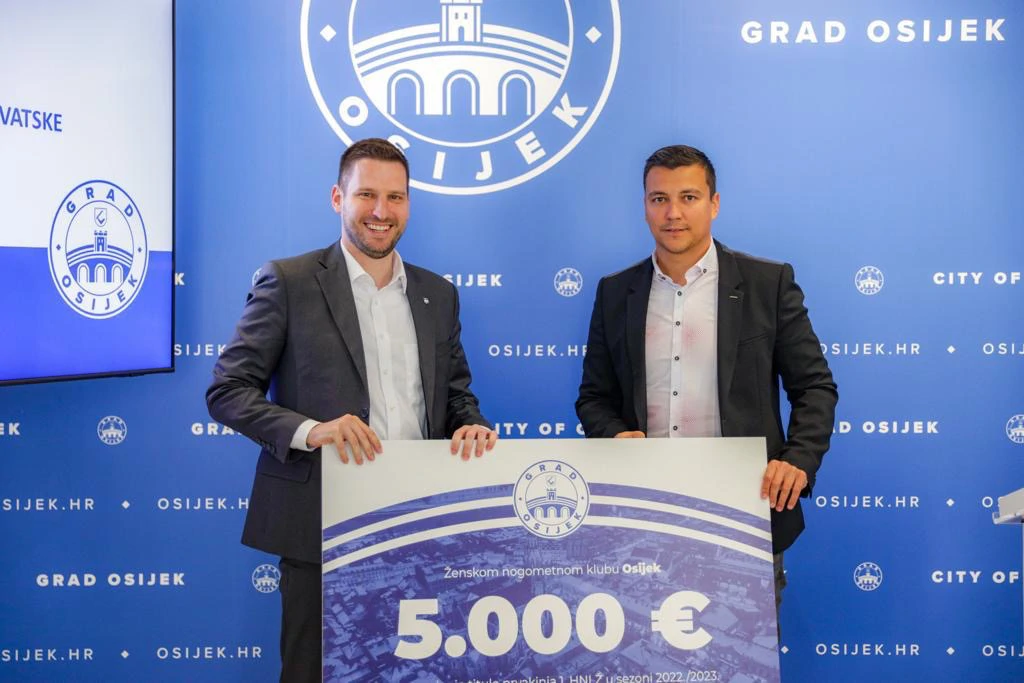 Grad Osijek ŽNK Osijek nagradio s 5000 eura