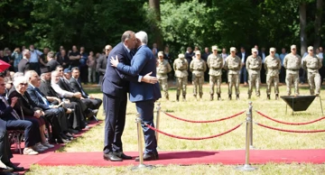  Dodik i Vučević komemorirali žrtve Jasenovca i nijekali genocid u Srebrenici