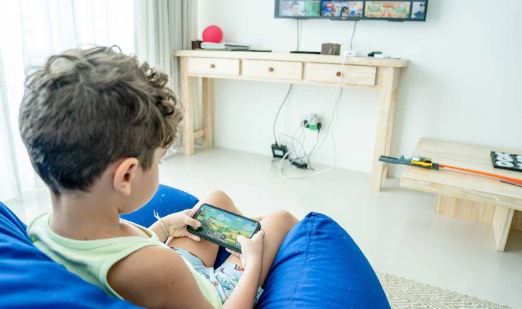 Kako ekrani utječu na razvoj djeteta? 