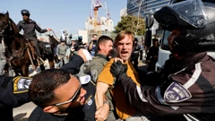 Sukob policije i prosvjednika