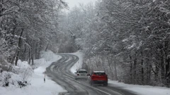 Zimski uvjeti na cesti Karlovac-Rijeka prema Gorskom kotaru