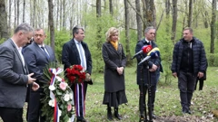  Pupovac s vodstvom SNV-a obišao sustav koncentracijskog logora Jasenovac 