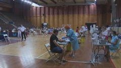 Cijepljenje u dubrovačkoj Sportskoj dvorani, Foto: Regionalni dnevnik/IMS/HTV/HRT