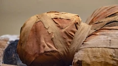 Arheolozi u Peruu pronašli mumiju staru 800 godina