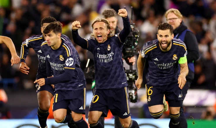 Luka Modrić sa suigračima slavi ulazak u polufinale Lige prvaka