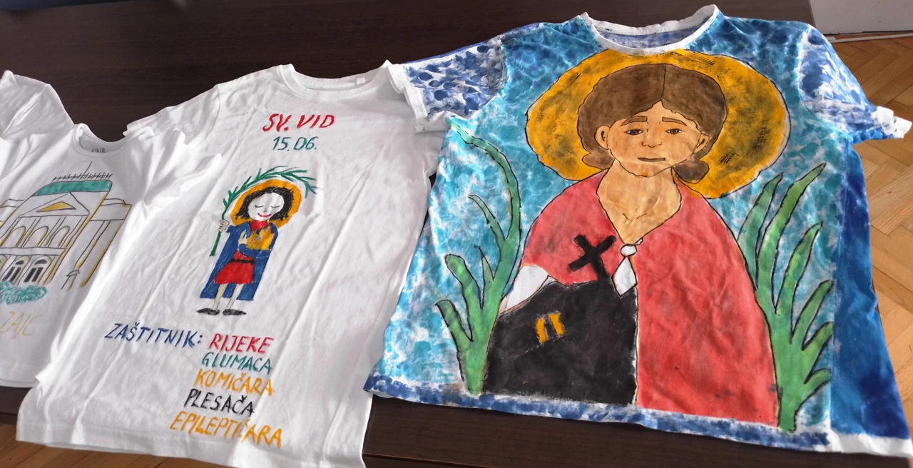 Majice oslikane dječjim rukama bit će prodane u humanitarne svrhe
