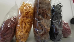 Proizvode 4 vrste tjestenine u raznim bojama, Foto: Iva Hren/Odjel web i multimedija