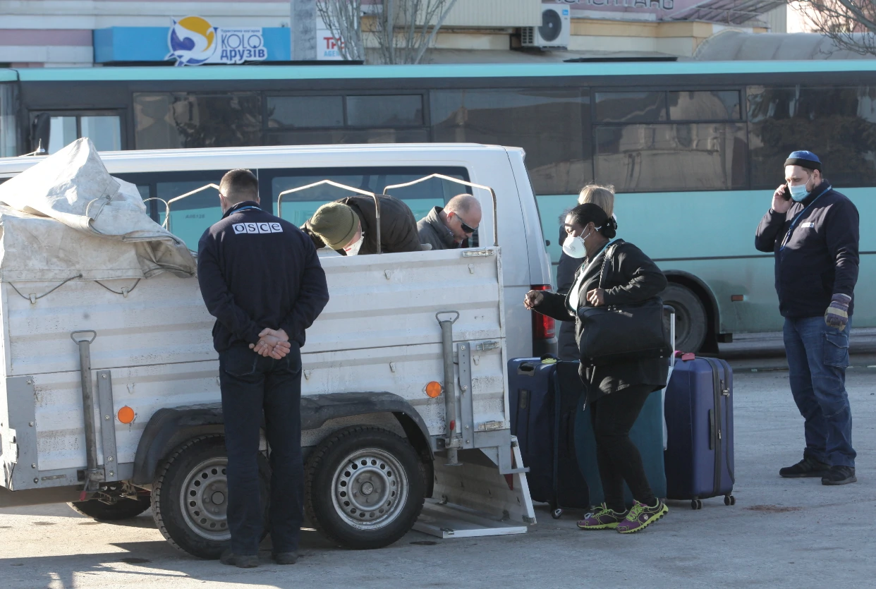 Djelatnici OESS-a napuštaju Kramatorsk 
