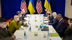 Joe Biden se u Varšavi sastao s dvojicom ukrajinskih ministara