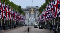 Lijes kraljice Elizabete stiže u London