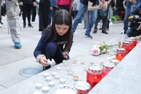 Zagreb: Paljenje svijeća u čast stradalima u pokolju u školi u Beogradu, Foto: Emica Elvedji /Pixsell