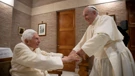 Benedikt XVI i papa Franjo