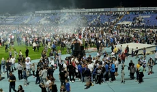 Navijači na terenu nakon utakmice, Foto: Duravka Petrić/PIXSELL