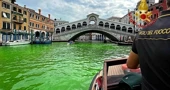 Promjena boje u glavnom venecijanskom Canalu Grande