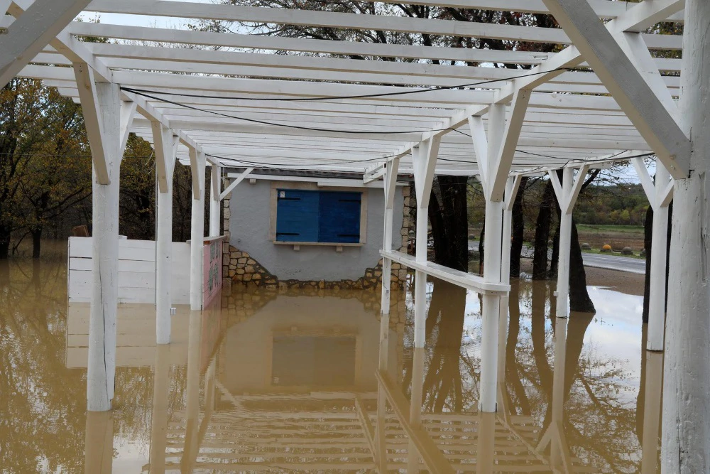 Poplavljeno mjesto Soline na otoku Krku  , Foto: Goran Kovacic  /Pixsell
