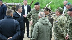 Predsjednik Milanović obišao poplavom ugroženo područje Petrinje