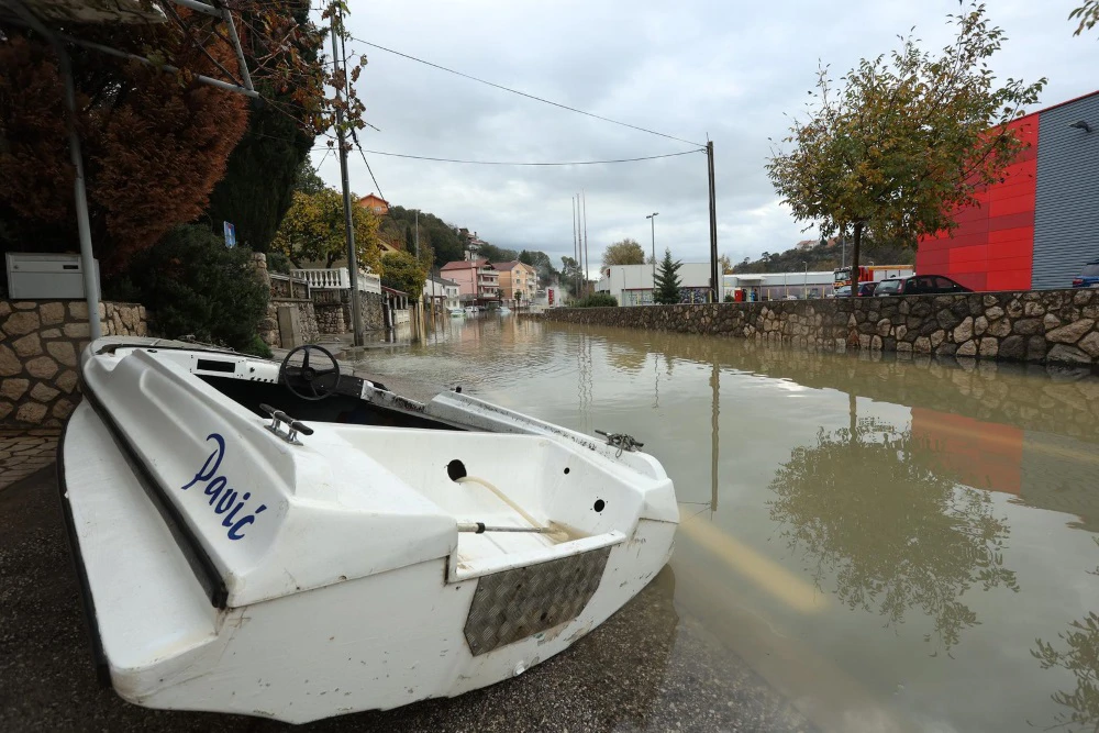 Potop u Novom Vinodolskom, Foto: Nel Pavletic /PIXSELL
