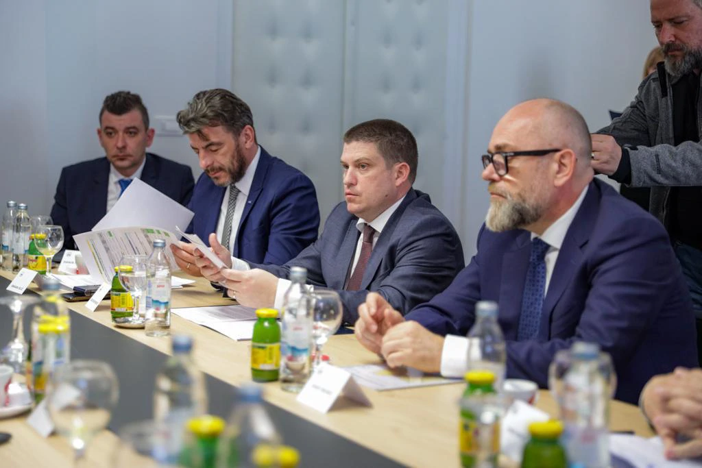 Ministar Butković na sastanku s osječkim gradonačelnikom Radićem, Foto: Grad Osijek/-