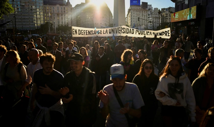 Buenos Aires - prosvjed protiv rezova u javnom obrazovanju