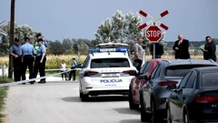  Bolfan: Žena i dvoje djece poginuli u naletu vlaka na automobil 