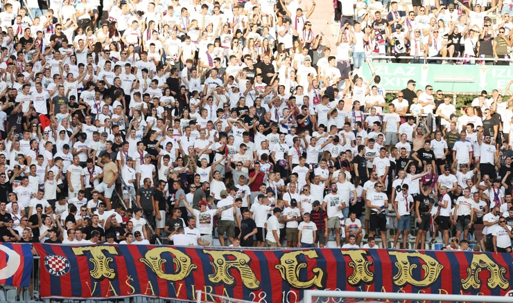 Navijači na utakmici Hajduk - Dinamo