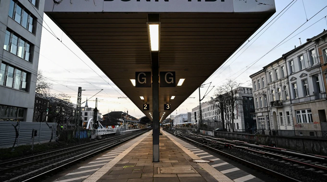 Prazna željeznička stanica u Bonu za vrijeme štrajka, Foto: Jana Rodenbusch/REUTERS