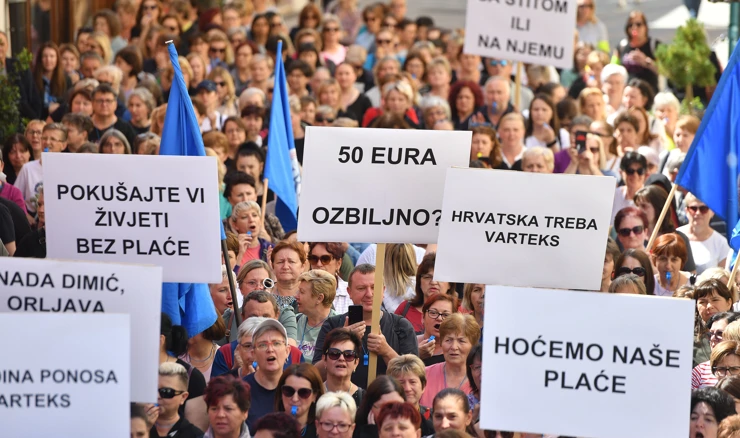 Varaždin: Prosvjedna povorka radnika Varteksa stigla u centar grada
