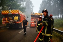 Borba s požarima , Foto: Sarah Meyssonnier/REUTERS 