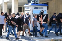 Nastavljaju se ispitivanja navijača u Ateni , Foto: Yiannis Panagopoulos/EUROKINISSI/Pixsell