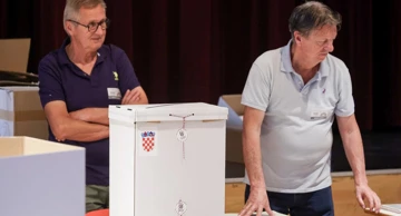  Dio članova biračkih odbora napustio odbore u Splitu