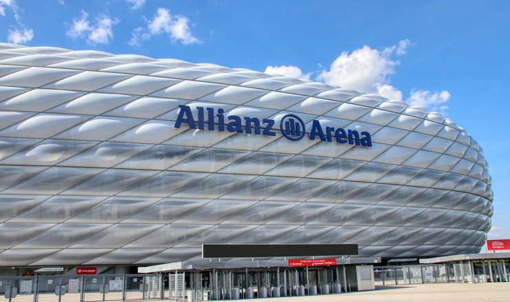 Allianz Arena, dom Bayerna M.