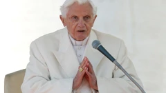 Papa priznao da je lagao u istrazi