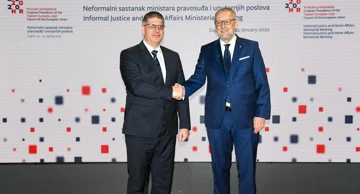 Slovenski ministar i Davor Božinović na neformalnom sastanaku ministara unutarnjih poslova 2020. godine