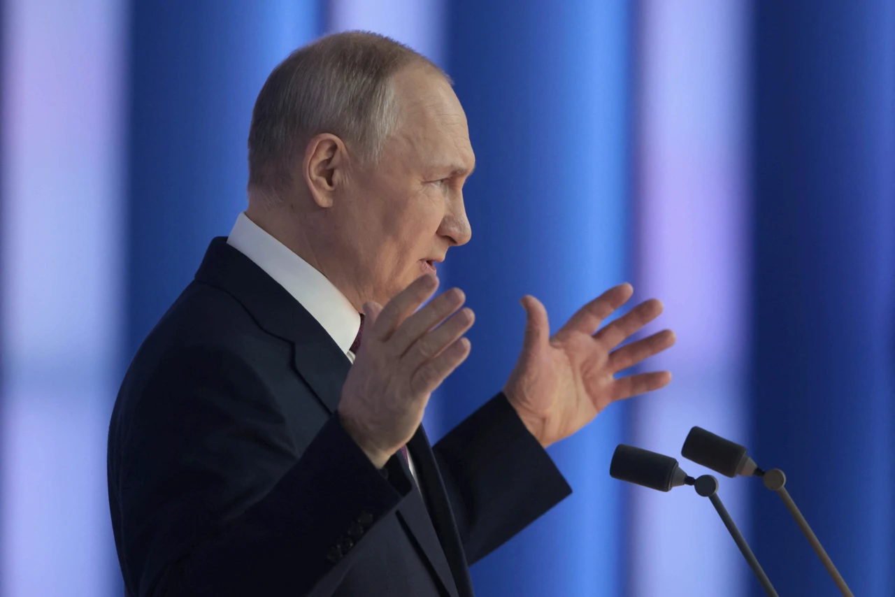 Vladimir Putin obraća se parlamentarcima