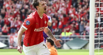 Igrač PSV-a Oliver Boscagli slavi gol u susretu protiv Sparte (R.)