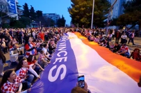 Velika navijačka zastava u Splitu, Foto: Miroslav Lelas/PIXSELL