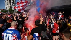 Hrvatski navijači ispred stadiona