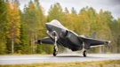 F-35 slijeće na cestu u Finskoj