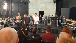 Ansambl predstave Pristanak ispričao se pred prepunim gledalištem