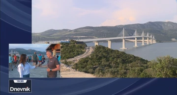 Pogled na Pelješki most
