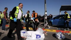 U naletu vozila ubijene dvije osobe, Palestinac ustrijeljen 