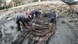 Iz zemlje izvirili ostaci srednjovjekovnih drvenih brodova