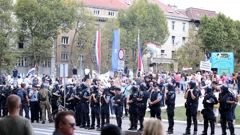 Policija privela četvoricu prosvjednika na Trgu žrtava fašizma