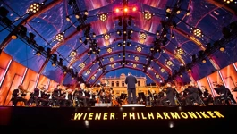 Bečka filharmonija na koncertu u Schönbrunnu, solist  Gautier Capuçon, dirigent Andris Nelsons