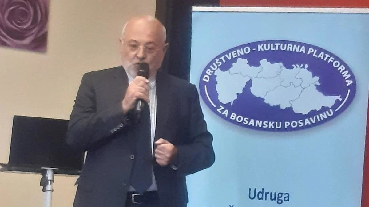 Urednik Programa za Hrvate izvan RH HRT-a Ivo Kujundžić