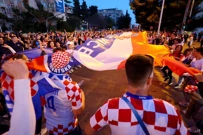 Velika navijačka zastava u Splitu, Foto: Miroslav Lelas/PIXSELL